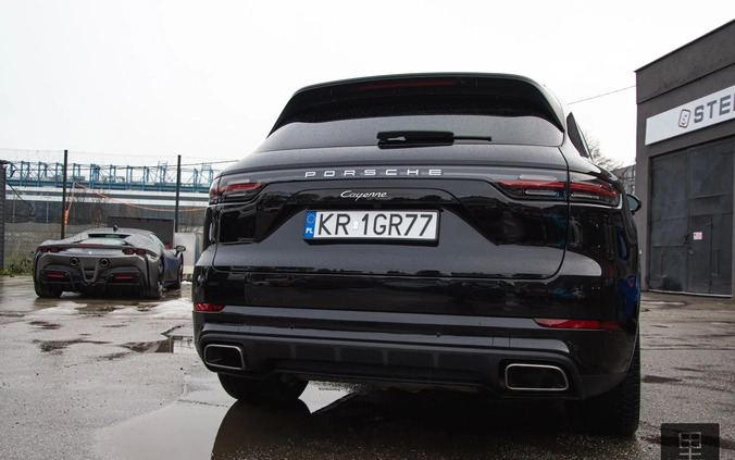 Porsche Cayenne cena 322000 przebieg: 71037, rok produkcji 2018 z Jeziorany małe 497